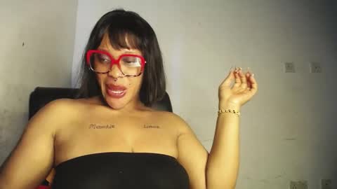 horny_ebonygirl_ online show from May 13, 7:25 am