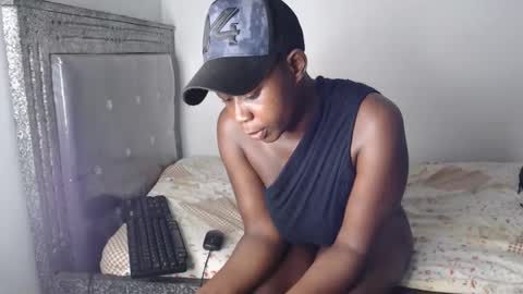 hornygal256 online show from November 21, 6:37 am