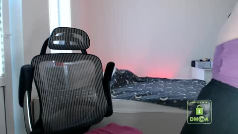 Lila online show from May 5, 2:53 pm