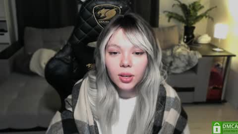   online show from December 2, 6:08 pm