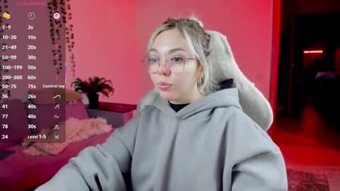   online show from October 20, 10:29 am