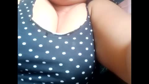 hot_boobs21 online show from January 19, 8:18 am