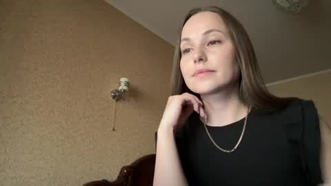 hot_chance_ online show from April 2, 1:41 pm