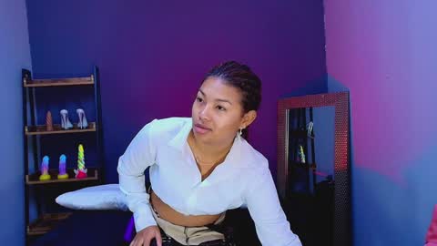 hot chocolate 4u online show from February 4, 12:00 pm