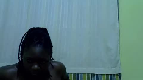 hot_girlly online show from April 9, 5:21 am