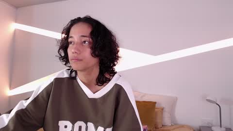 Alana online show from December 15, 9:20 pm