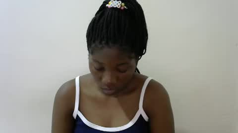 Snapshot of hot_lonnah chatting on February 19, 2:23 am LONNAH online show from February 19, 2:23 am