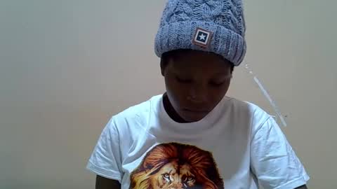Snapshot of hot_lonnah chatting on September 18, 8:24 am LONNAH online show from September 18, 8:24 am