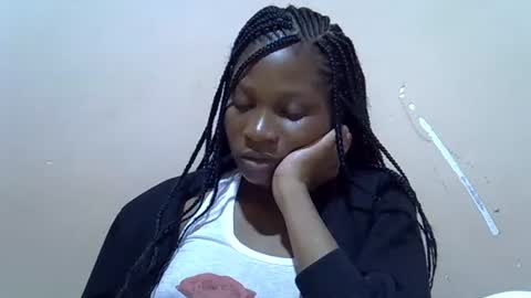 Snapshot of hot_lonnah chatting on October 3, 2:38 am LONNAH online show from October 3, 2:38 am