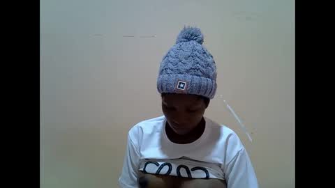 Snapshot of hot_lonnah chatting on September 21, 6:01 am LONNAH online show from September 21, 6:01 am