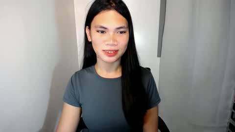 hot_pauline online show from March 22, 12:55 pm