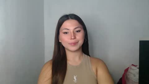 Nikki  online show from April 1, 2:58 pm