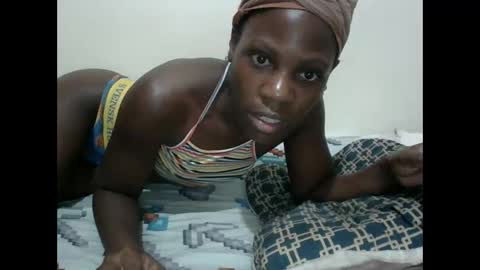 hot_shannia online show from October 16, 7:05 pm