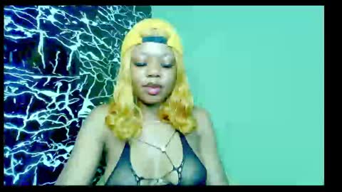 Snapshot of hot_stellaa chatting on December 28, 6:18 pm Stella online show from December 28, 6:18 pm