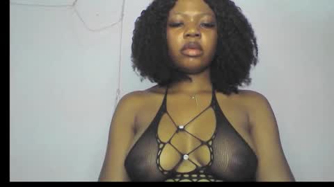 Snapshot of hot_stellaa chatting on September 22, 11:19 am Stella online show from September 22, 11:19 am