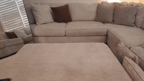 Hot Wife    hotwife sexy new milf highclass brunette bigboobs natural mature online show from April 3, 5:11 pm