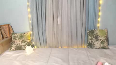 hotcumduo_goddess online show from April 3, 6:06 pm