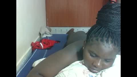 EBBY online show from May 12, 11:33 pm