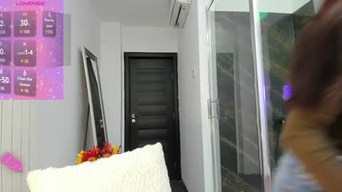 hotfallingdevil online show from November 2, 6:28 am