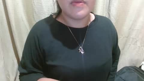 Snapshot of hotiemorenagurl18 chatting on September 16, 6:21 am hotiemorenagurl18 online show from September 16, 6:21 am