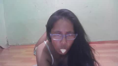 hotladypinay32 online show from September 30, 12:49 am