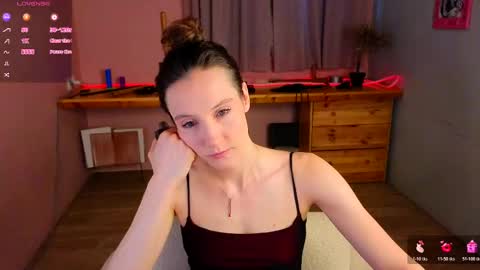 Allison  online show from May 25, 3:22 pm