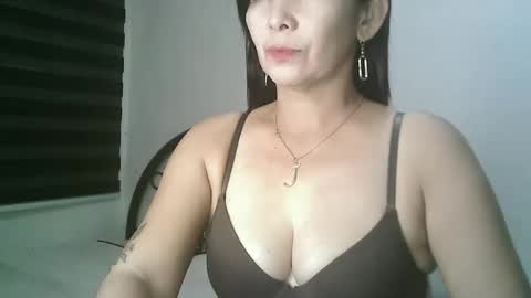 hotmamajen4u online show from May 6, 2:48 am