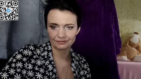 hotmamaqueen234 online show from March 24, 9:53 pm