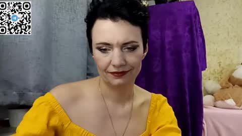 hotmamaqueen234 online show from March 22, 9:21 pm