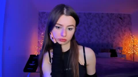 hotmolly_ online show from May 22, 6:39 pm