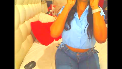 Snapshot of hottesa2019 chatting on September 13, 12:18 am THEONE online show from September 13, 12:18 am