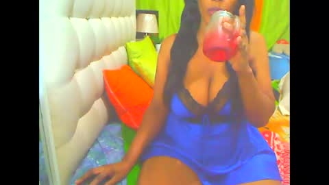 Snapshot of hottesa2019 chatting on March 9, 10:52 am THEONE online show from March 9, 10:52 am