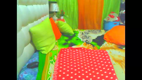 Snapshot of hottesa2019 chatting on February 19, 10:09 pm THEONE online show from February 19, 10:09 pm