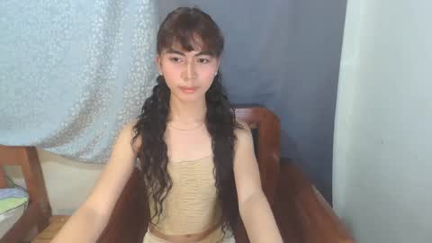 hottestdella69 online show from November 2, 1:03 pm