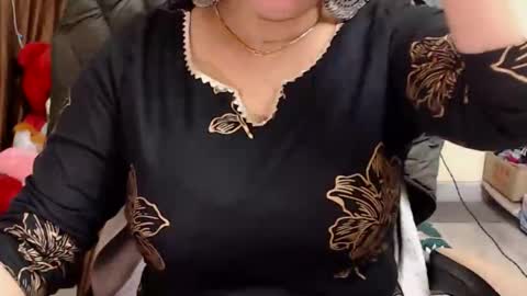 Alisha online show from January 12, 7:24 am