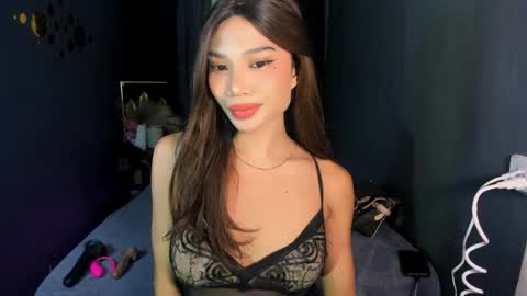 Hi i am Jane half vietnamese and half pinay and would like to meet good person here XOXO online show from May 23, 7:01 pm