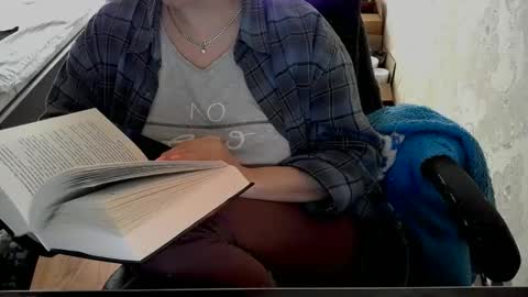 hotty_mary online show from May 8, 8:28 am