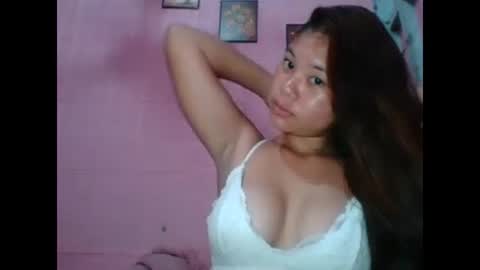 hotwild4u04 online show from May 27, 2:41 am