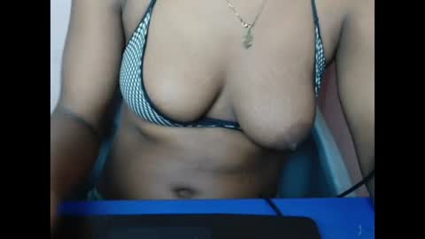 hotxxebony online show from May 22, 11:25 pm