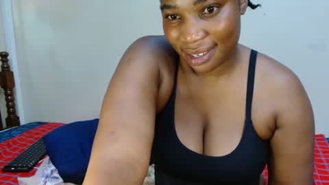 Snapshot of hotypussy95 chatting on January 3, 10:41 am hotypussy95 online show from January 3, 10:41 am