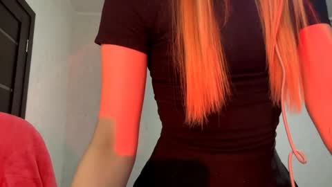 Hikki online show from April 3, 7:45 pm