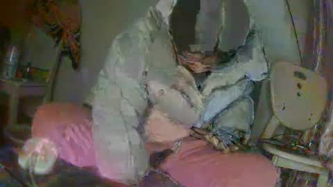 hujiajia520321431 online show from February 6, 10:46 pm