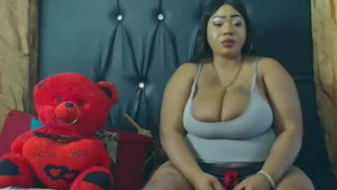 humongoustitss500929 online show from October 31, 12:09 pm