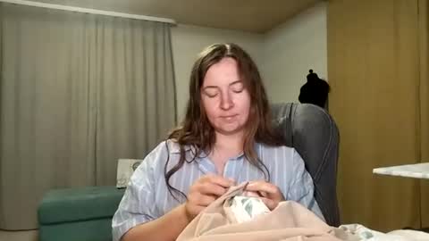 HumpyGrey online show from July 12, 6:20 pm