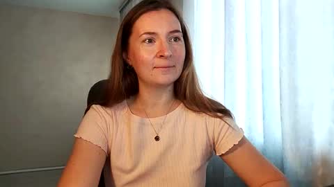 Snapshot of humpygrey chatting on September 18, 10:03 am HumpyGrey online show from September 18, 10:03 am