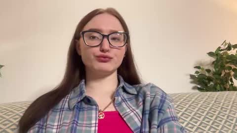 Dana online show from December 17, 1:55 am