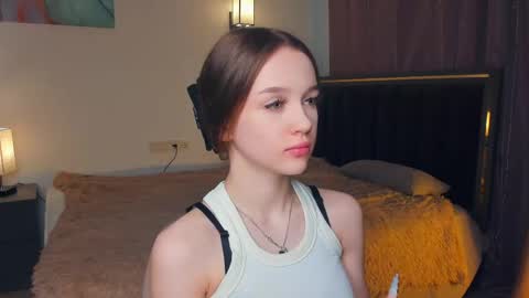 Lily online show from May 23, 7:28 am