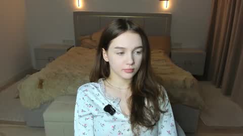 Lily online show from July 12, 8:04 am