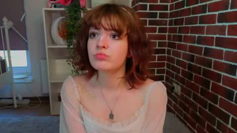 Mona online show from June 8, 1:28 am
