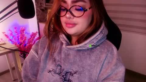 Ari online show from June 25, 2:11 am